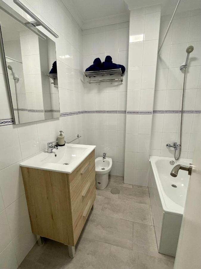 Apartamento Conil Playa & Centrico, Con Aire Acond Y Wifi -Solo Familias Y Parejas- โกนิล เด ลาฟรอนเตรา ภายนอก รูปภาพ