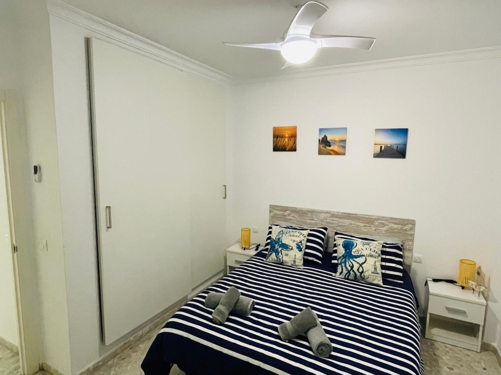 Apartamento Conil Playa & Centrico, Con Aire Acond Y Wifi -Solo Familias Y Parejas- โกนิล เด ลาฟรอนเตรา ภายนอก รูปภาพ